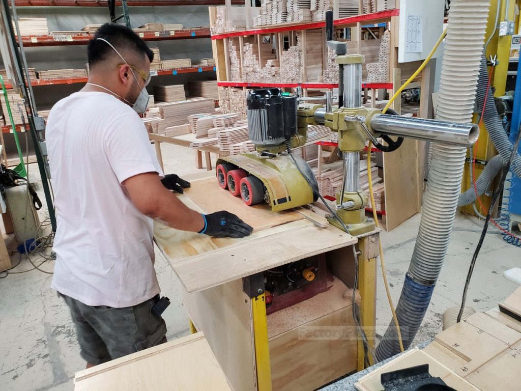 prodessing plywood at factory